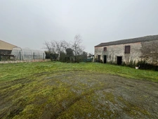 BOURNEAU EN CAMPAGNE SECTEUR FONTENAY LE COMTE (10KM ) ET A PROXIMITE DES GRANDS AXES ROUTIERS ET AUTOROUTIERS