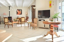 Dpt Charente Maritime (17), viager à vendre proche de LA ROCHELLE maison P7 de 185 m² - Terrain de 803,00 m² 