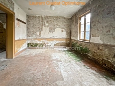 MAISON PLAIN-PIED À RÉNOVER – ITANCOURT – COUR 80 m² – DÉPENDANCE 60 m² – FORT POTENTIEL