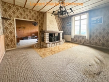 MAISON INDIVIDUELLE D'ENVIRON 171 M² – COMMODITÉS DE PLAIN-PIED – POTENTIEL DE 4 À 5 CHAMBRES – JARDIN
