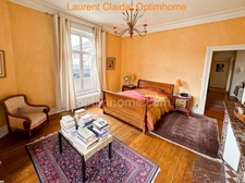 MAISON CENTRE VILLE SAINT-QUENTIN 8 PCES 215M2
