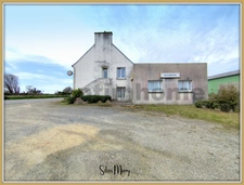 Maison à vendre 7 pièces SAINT DERRIEN (29)