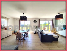 Maison à vendre 4 pièces à SAINT VOUGAY (29)