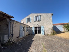 Maison en pierres de 4 chambres avec une dépendance,  SAINTE MARIE DE RE - 17740