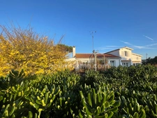 Maison- Villa de 160m2 - 7 pièces  proche mer et centre village -  RIVEDOUX PLAGE - 17940