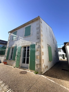 Maison de village 6 pièces avec garage – Rivedoux-Plage, emplacement recherché