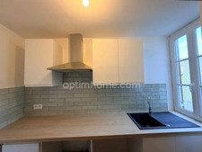 Immeuble à vendre MARANS (17230) MMEUBLE DE RAPPORT CLÉ EN MAIN EN PLEIN CENTRE Investisseurs ou professionnels, saisissez cette opportunité rare sur le secteur !