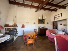 Exclusivemet  rare Propriété de 1300 m² – Potentiel de Division – Cœur de Village