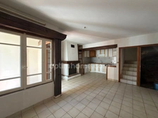 EXCLUSIVITÉ – MAISON DE VILLAGE AUTHENTIQUE EN PIERRES – (MARCHÉ & PLAGES)