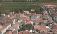 À Saint-Clément-des-Baleines,En EXCLUSIVITÉ : DEMEURE D'EXCEPTION AU PIED DU PHARE DES BALEINES