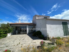 Exclusivemet  rare Propriété de 1300 m² – Potentiel de Division – Cœur de Village