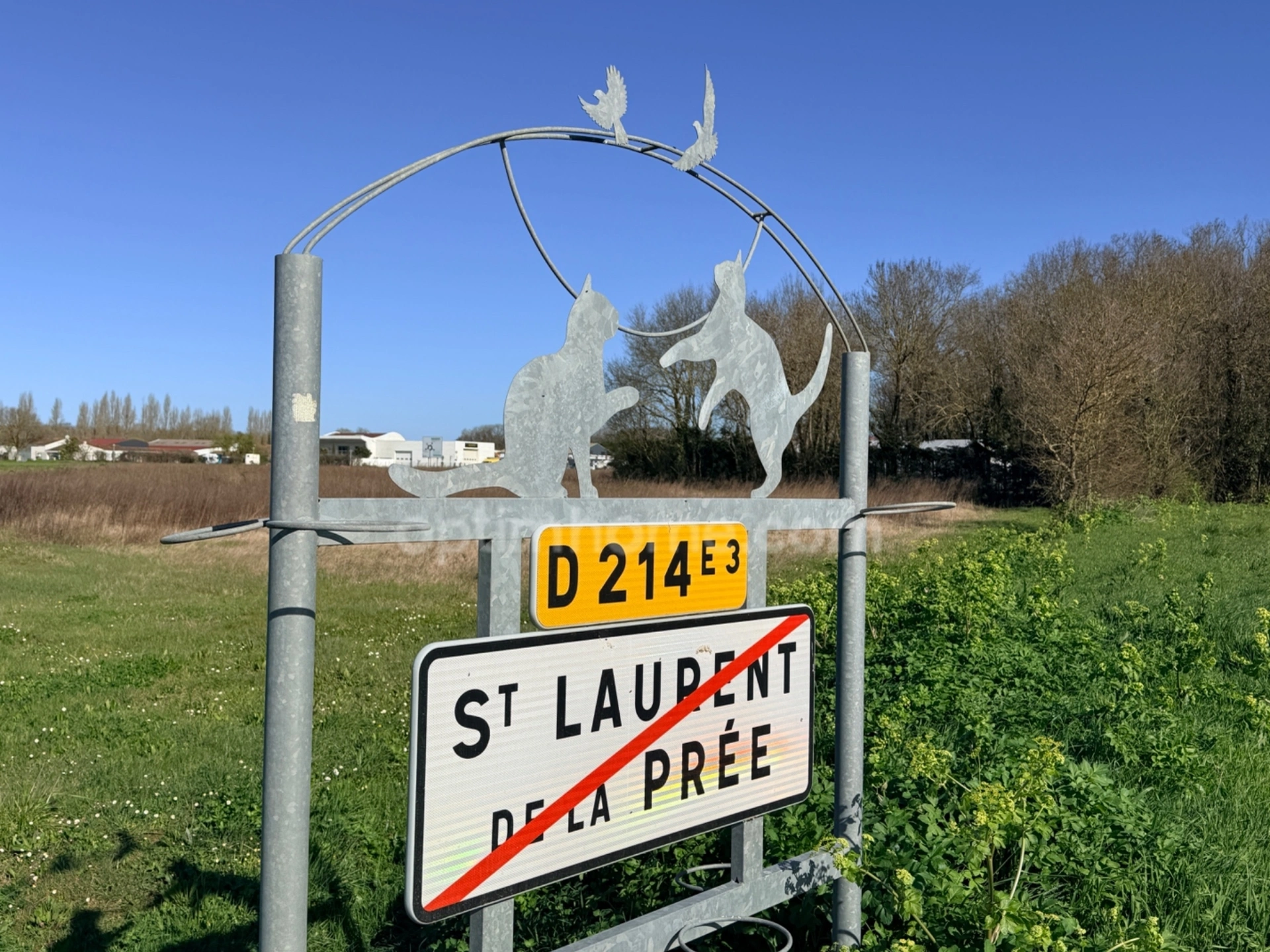 Terrain à vendre SAINT LAURENT DE LA PREE (17) · 140 000 €