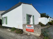 Maison avec dépendance et fort potentiel – RARE AU CALME !