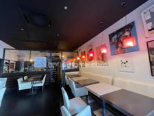 Immeuble Murs et fonds avec  restaurant vendu avec appartement 5 pièces à St Martin de RéSAINT MARTIN DE RE (17)