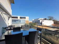 « Exceptionnel appartement de 90 m² dans le quartier recherché de Saint-Éloi, à La Rochelle – Résidence de standing, calme, lumineux, et prestations haut de gamme. »