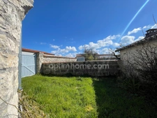 Maison en pierres de 4 chambres dont une en dépendance, proche du centre de SAINTE MARIE DE RE 17740