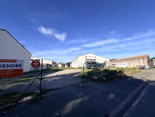 Ensemble immobilier  TERRAIN constructible  avec Local/bureau  SAINTE MARIE DE RE 17740