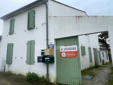 Immeuble - Affaire idéale investisseurs  - situé à LA FLOTTE EN RÉ dans un quartier recherché proche centre ville, bel ensemble immobilier 
