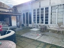 Immeuble Murs et fonds avec  restaurant vendu avec appartement 5 pièces à St Martin de RéSAINT MARTIN DE RE (17)