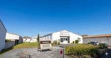 Ensemble immobilier  TERRAIN constructible  avec Local/bureau  SAINTE MARIE DE RE 17740