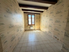 EXCLUSIVITÉ – MAISON DE VILLAGE AUTHENTIQUE EN PIERRES – (MARCHÉ & PLAGES)