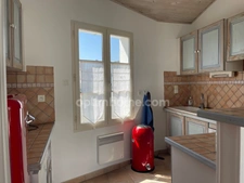Maison 5 pièces  avec un studio au  BOIS PLAGE EN RE (17580)