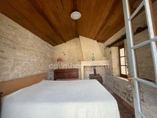 Maison en pierres de 4 chambres dont une en dépendance, proche du centre de SAINTE MARIE DE RE 17740