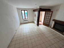 EXCLUSIVITÉ – MAISON DE VILLAGE AUTHENTIQUE EN PIERRES – (MARCHÉ & PLAGES)
