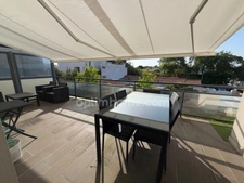 « Exceptionnel appartement de 90 m² dans le quartier recherché de Saint-Éloi, à La Rochelle – Résidence de standing, calme, lumineux, et prestations haut de gamme. »