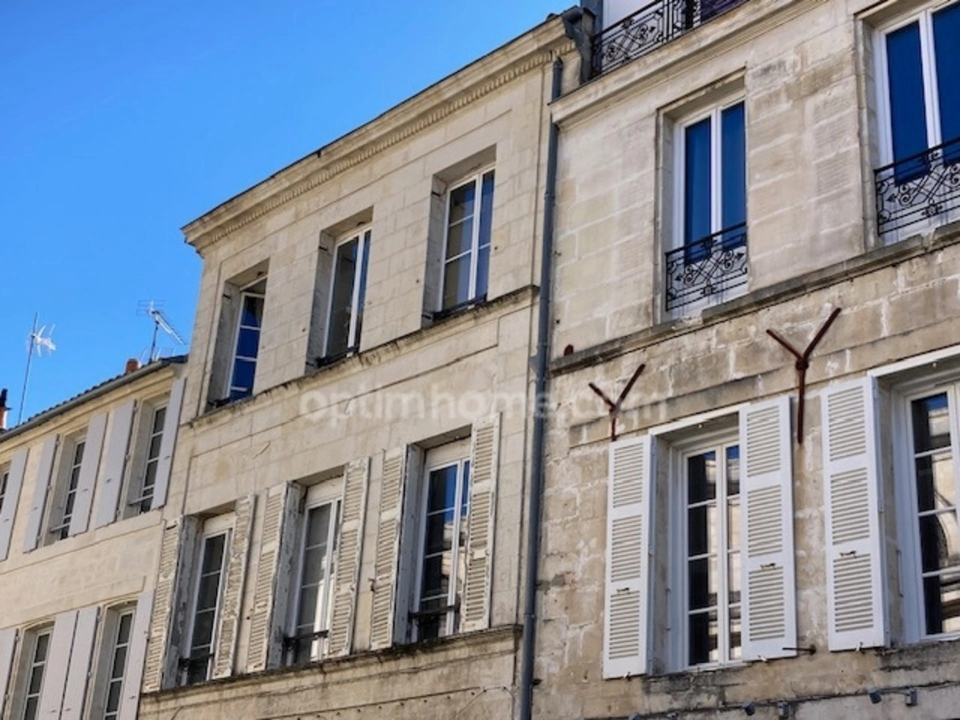 Immeuble 148 m² · à Rochefort · 148 m² · 542 000 €