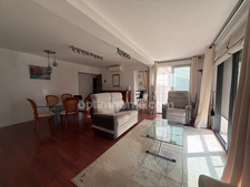 « Exceptionnel appartement de 90 m² dans le quartier recherché de Saint-Éloi, à La Rochelle – Résidence de standing, calme, lumineux, et prestations haut de gamme. »