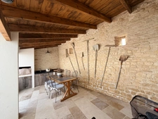 AUTHENTIQUE MAISON DE VILLAGE & DÉPENDANCES À ARS-EN-RÉ