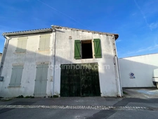 CHAI - GARAGE - LOCAL à vendre LE BOIS PLAGE EN RE (17580)