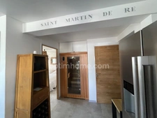 SAINT MARTIN DE RE  BEL APPARTEMENT PROCHE PORT ET COMMERCES 