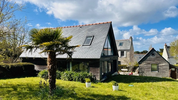 Coup de coeur au Cap de la Chèvre : Une Perle Rare au Cœur d'un hameau