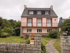 Coup de cœur à Telgruc-sur-Mer : Une demeure d'exception en pierre aux volumes généreux
