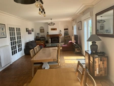 Charme Néo-Breton et Nature : Maison Familiale de 5 Chambres sur 8 000 m²