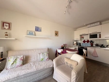 À 100 mètres de la plage — Charmant T2 avec terrasse et parking