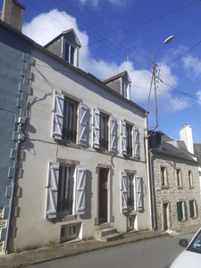 MORGAT, Le privilège rare du "tout à pied" : une pépite
