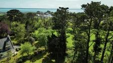 AN EXCEPTIONAL ESTATE BETWEEN LAND AND SEA IN TELGRUC-SUR-MER
