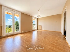 Saint-Cyr-sur-Loire – Bel appartement T3 lumineux avec ascensceur, garage, cave et balcon
