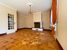 RARE À MONTLOUIS-SUR-LOIRE (37)– Charmante maison familiale au cœur de la ville 
