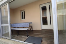 SOUS-OFFRE Coup de cœur à 50 mètres de l’océan – T2 rénové avec loggia, terrasse & garage