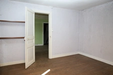 A proximité de la Belgique et du Luxembourg MAISON DE VILLAGE DE 79 m² À RÉNOVER – BEAU POTENTIEL !
