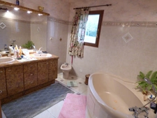 Belle maison traditionnelle de 200 m²  à vendre à BOURBON L'ARCHAMBAULT (03160)