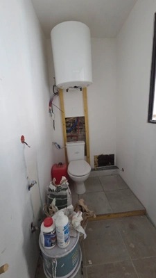 À VENDRE – MOULINS (03) -  2 LOCAUX COMMERCIAUX À AMÉNAGER – 45 000 € FAI 
