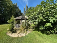 Vente à terme : maison normande au charme authentique