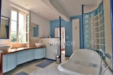 Charming house in ENDOUFIELLE (32)