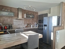 Maison de 87 m² à Lempdes – 3 chambres, garage de 39 m², jardin avec terrasse, isolation de 2024