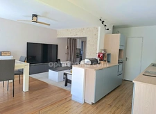 Appartement - 4 pièces - 3 chambres - 79 m² - Balcon - Garage et Cave